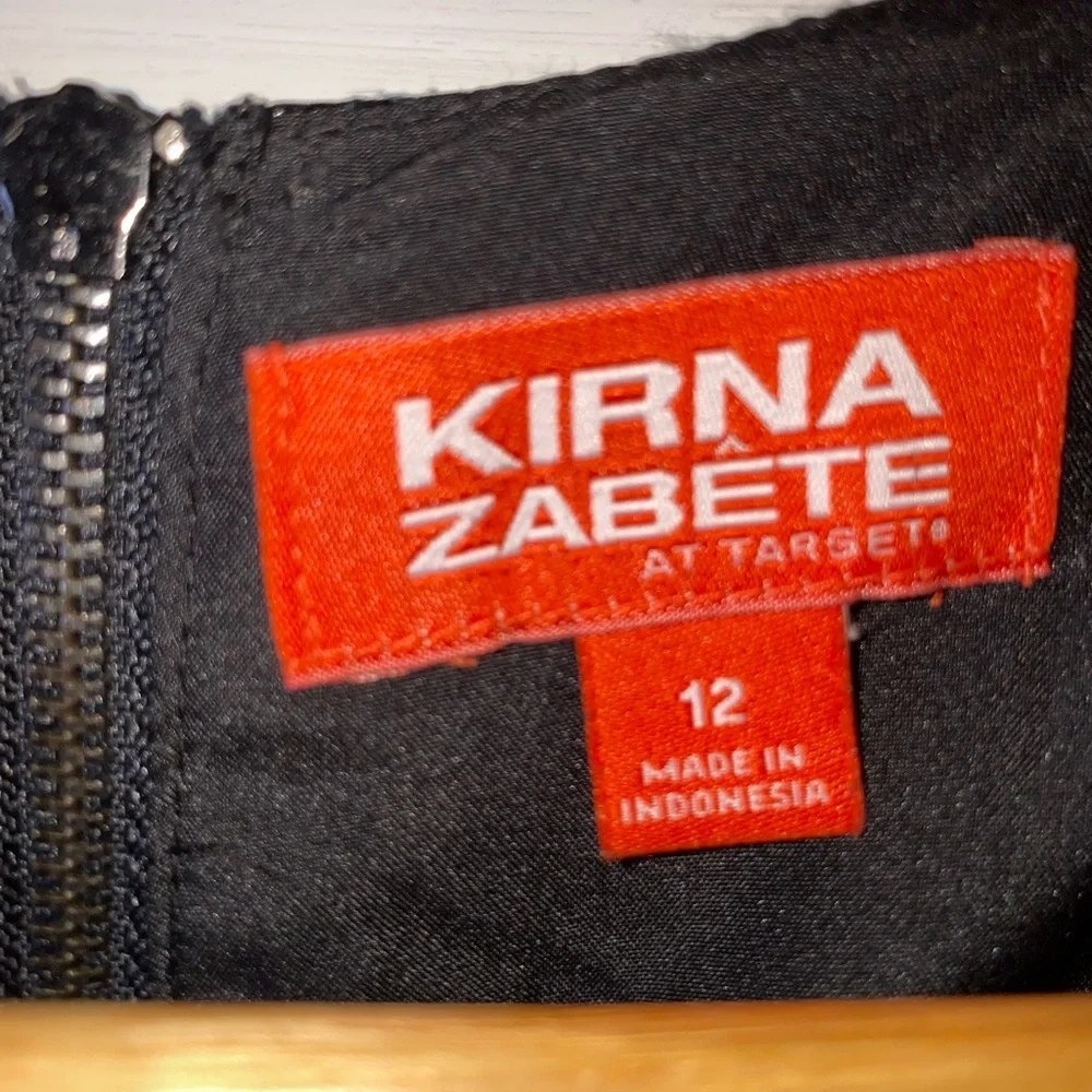 Kirna Zabete measurements shoulder